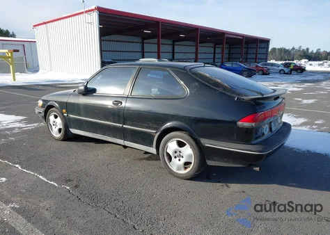1997 Saab 900 Se z USA, uszkodzony, nr VIN YS3DF35N0V2037432